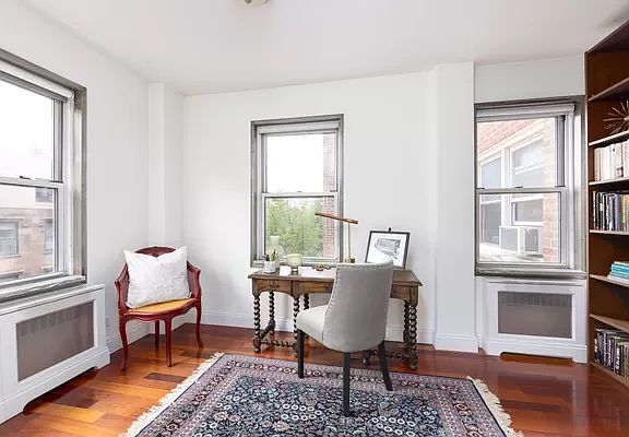 5th image of 135 Willow St #506/507