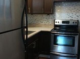 906 N 85th St APT A, Seattle, WA 98103