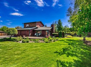 61250 Crescent Ct, Bend, OR 97702