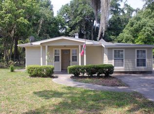 811 Pine Ave N, Green Cove Springs, FL 32043