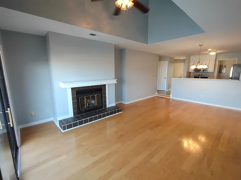 9041 J M Keynes Dr #9 — Photo 10