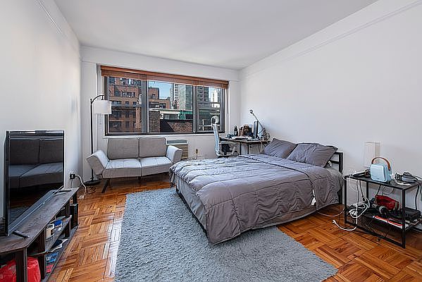 1st image of 320 E 54th St APT 8H