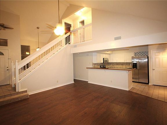 3rd image of 2030 Feather Ln