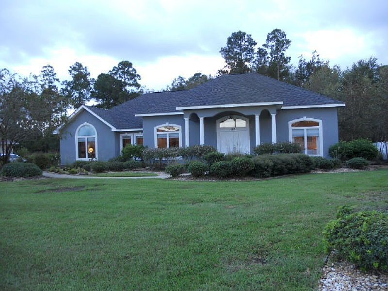 1st image of 106 Wood Crest Cir