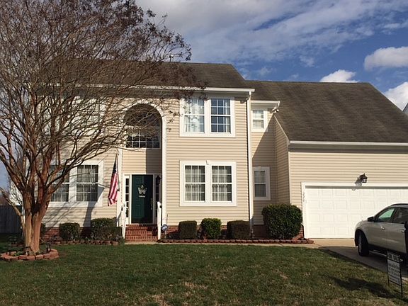2nd image of 220 Woodburne Ln