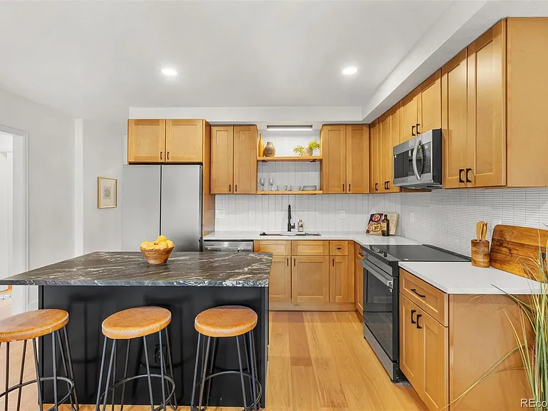 56 S Lowell Blvd — Photo 6