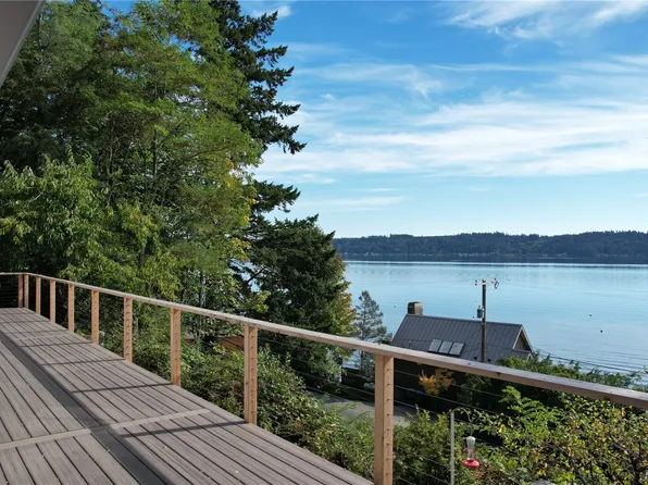 6001 NE North Shore Road, Belfair, WA 98528