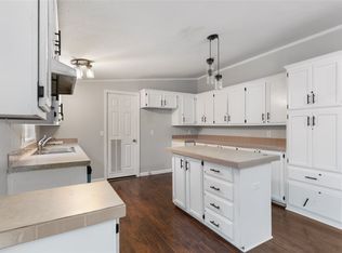 12100 Maple Cir, Bella Vista, AR 72715