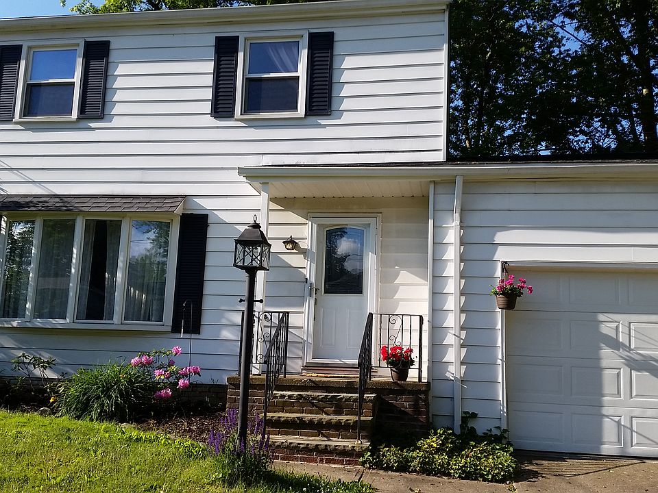 1st image of 268 Monroe Dr