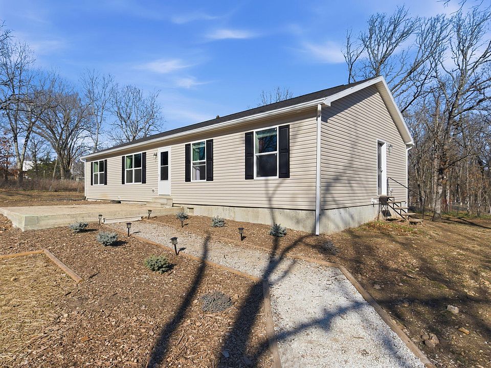 1st image of 270 Simpson Road