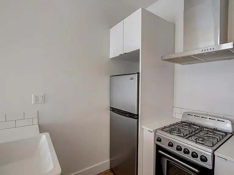 427 1/4 N Vendome St #427.25 — Photo 16