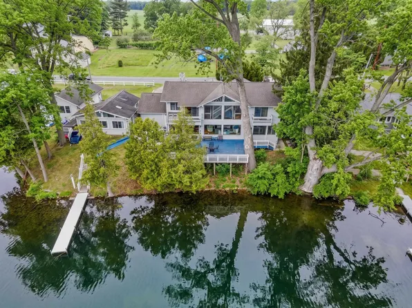 4685 W Nevada Mills Rd, Angola, IN 46703