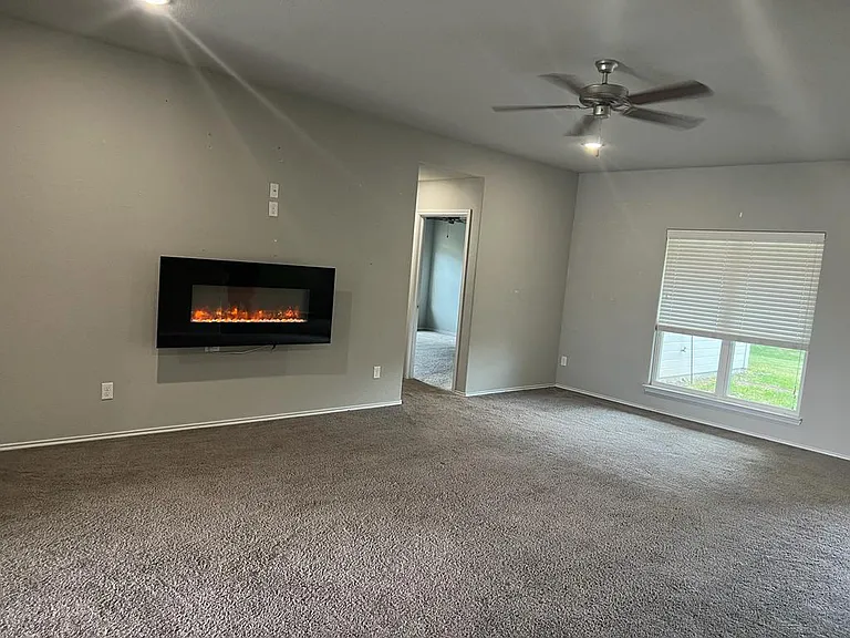 2428 Nolan Creek St — Photo 26