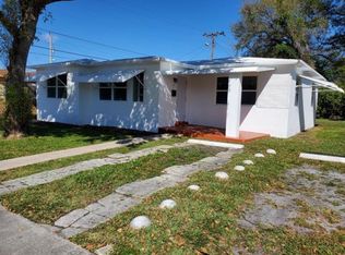 132 NW 8th Ave, Hallandale Beach, FL 33009