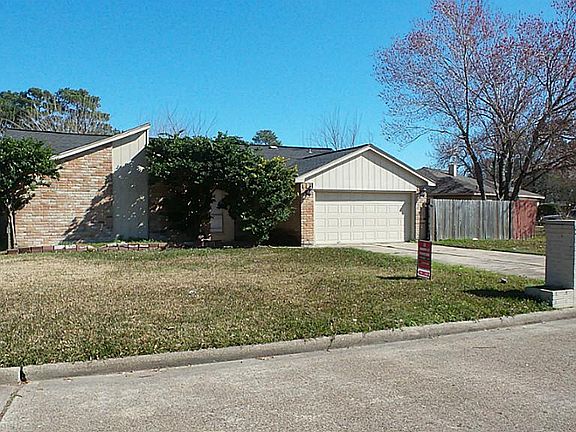 2nd image of 8710 Croteau Dr