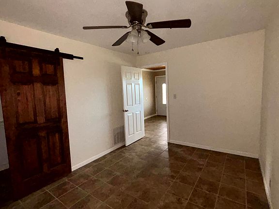 4th image of 28 Salazar Rd