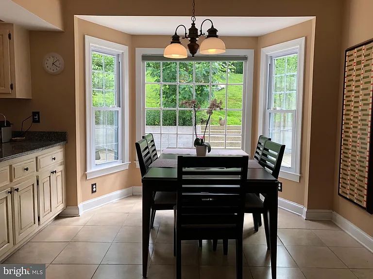 5512 Massachusetts Ave — Photo 14