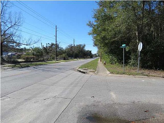2nd image of 200 E Johnson Ave