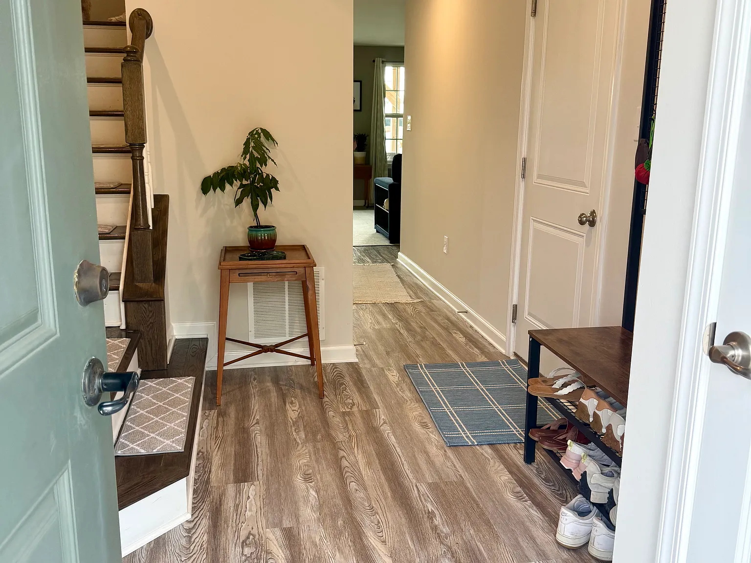 3 bed, 2.5 bath, 1960 sqft, $2,950 — Photo 4