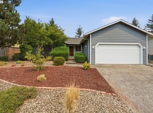 215 SW 22nd St, Troutdale, OR 97060