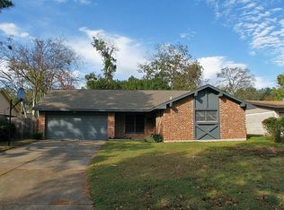 9654 Meadowcroft Dr, Houston, TX 77063