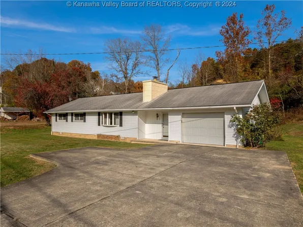 4169 Us Route 60 Rd, Hurricane, WV 25526
