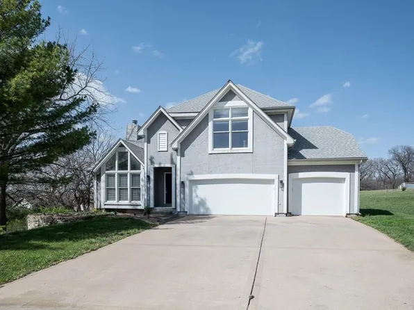 13548 Kansas Ave, Bonner Springs, KS 66012