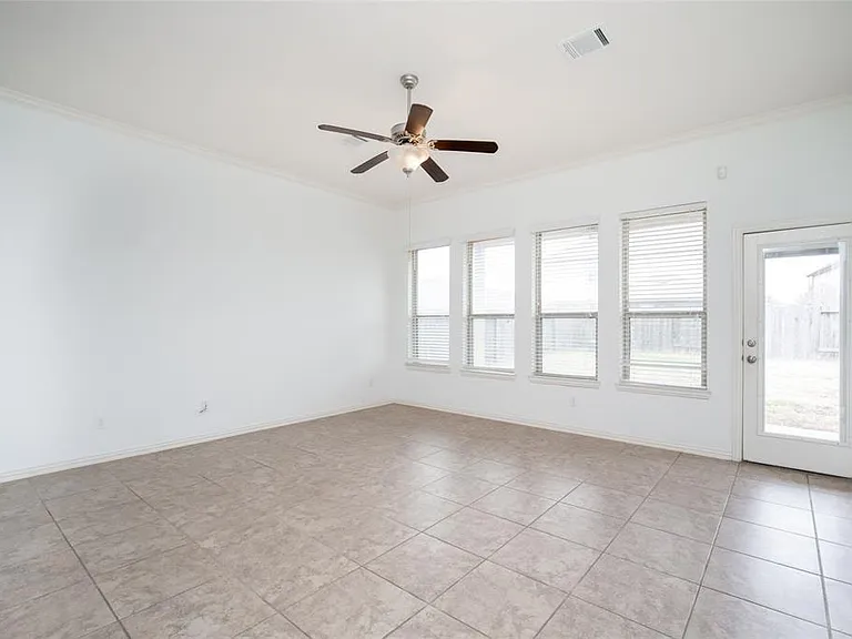6731 Trinity Trail Ln — Photo 18