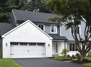 7121 Cloister Rd, Toledo, OH 43617