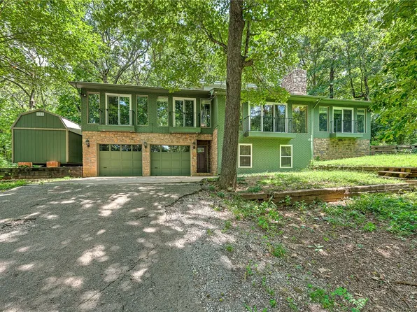 5628 S Shaeffer Rd, Fayetteville, AR 72701