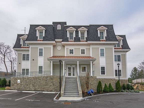 4th image of 443 Essex St Unit 104