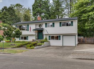 10365 SW Heather Ln, Beaverton, OR 97008