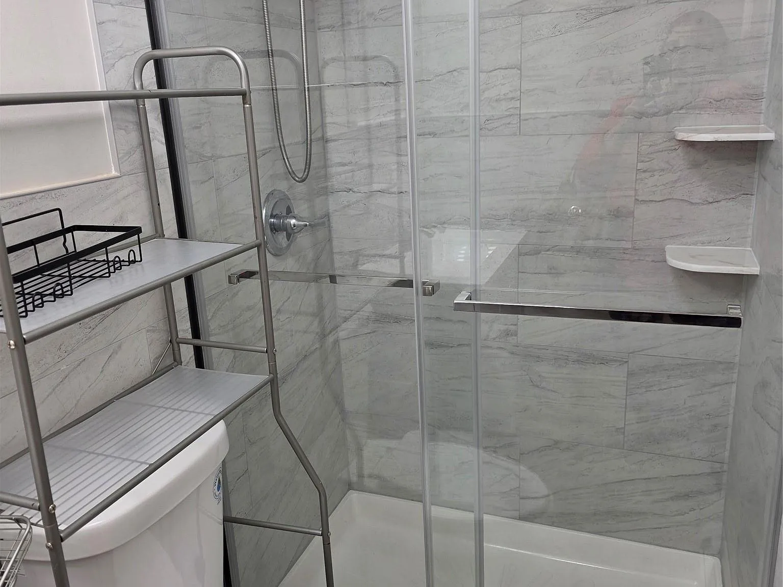 1 bed, 1.0 bath, 600 sqft, $1,800 — Photo 4