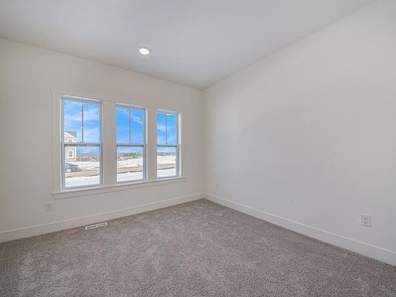 3rd image of 712 Petoskey Stone Dr