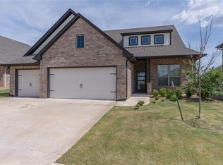 19108 Grove Pkwy, Edmond, OK 73012