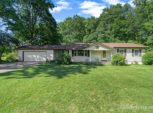 255 E 96th St, Newaygo, MI 49337