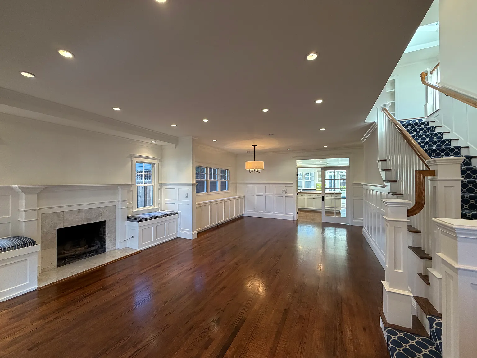 4 bed, 2410 sqft, $14,000 — Photo 3