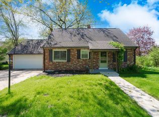 5721 Corunna Ave, Clarkston, MI 48346