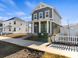 799 W Halvorsen Pkwy, Saratoga Springs, UT 84045