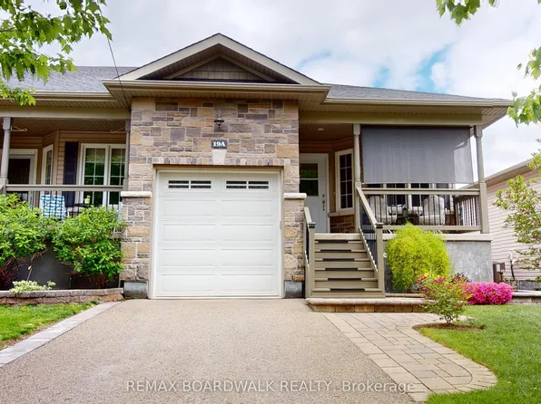 19 A Centre St, Brockville, ON K6V 5S6