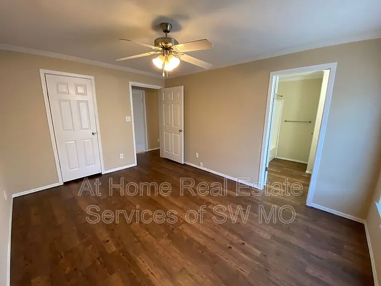 501 W Warren Ave #A — Photo 10