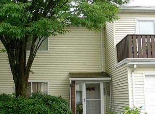 796 Williamsburg Cir, Warwick, RI 02886