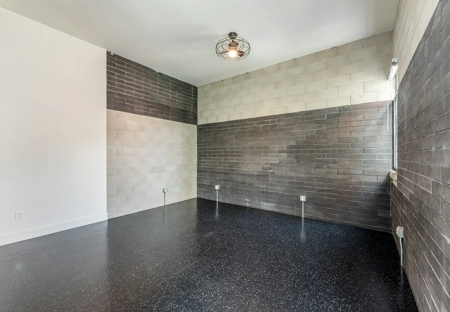 1932 Kearney Avenue, Unit 09 — Photo 4