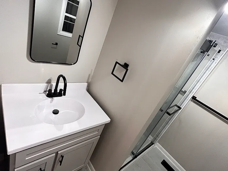 1205 Cline Ave #B — Photo 15