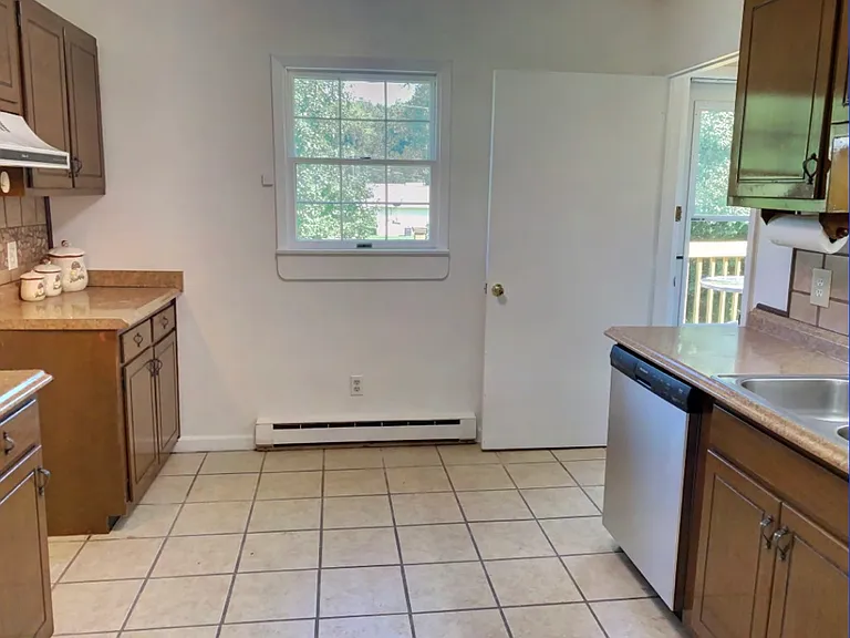 333 Ridgecrest Dr — Photo 8