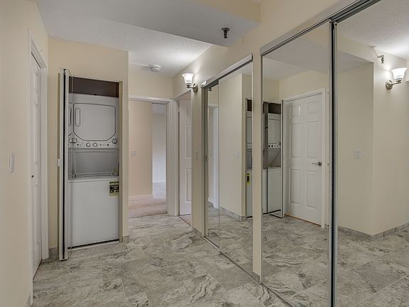 4th image of 250 Hammond Pond Pkwy APT 112S