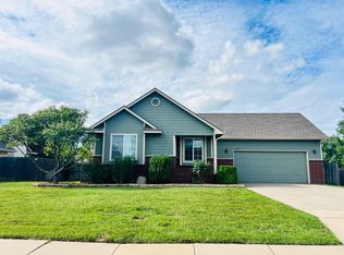 2106 E Summerset St, Derby, KS 67037