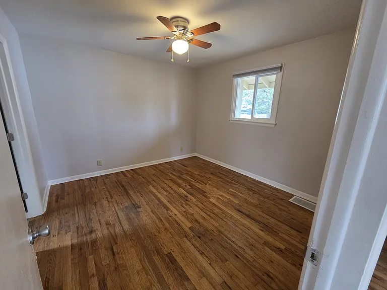 1242 Zephyr St #1242 — Photo 4