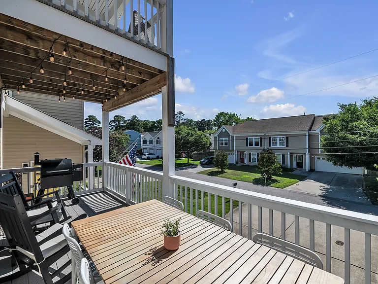 2226 E Berrie Cir — Photo 26