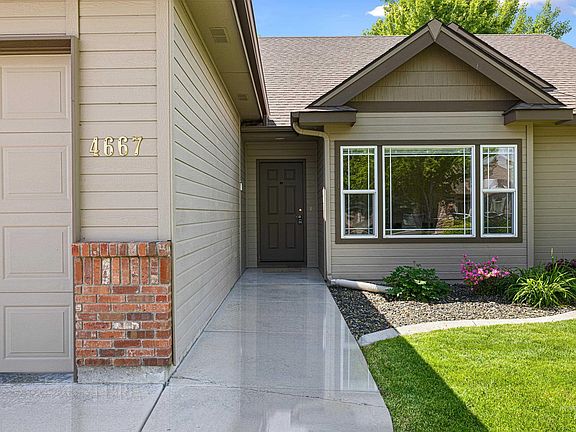 2nd image of 4667 W Dawson Dr